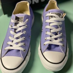 Women’s Converse shoes
